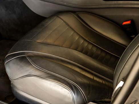 Used 2019 Mercedes-Benz S 560 4MATIC Sedan image 19