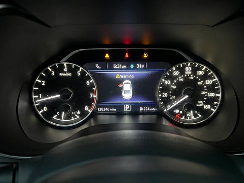 Used 2018 Nissan Maxima SR w/ Midnight Edition image 25