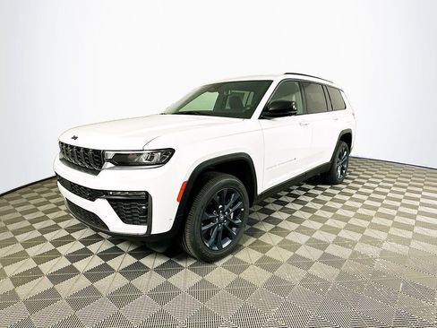 New 2026 Jeep Grand Cherokee L Limited AWD/4WD image 4