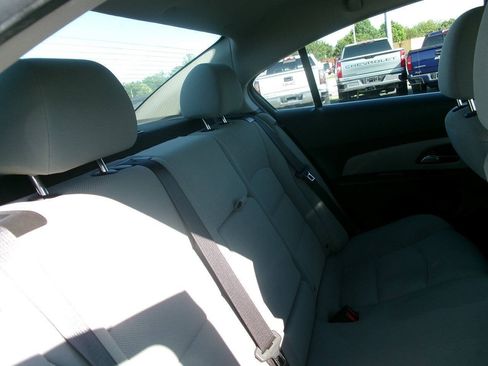 Used 2014 Chevrolet Cruze LT FWD image 18
