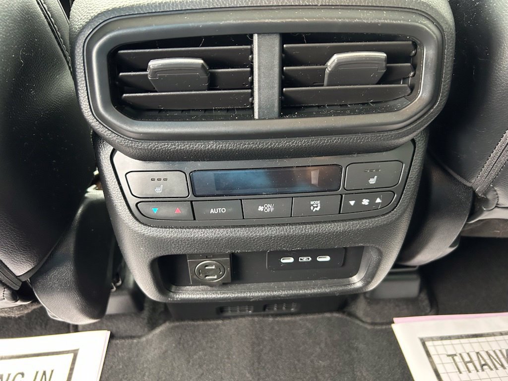 Used 2024 Honda Pilot Elite image 25