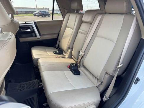 Used 2016 Toyota 4Runner SR5 image 22