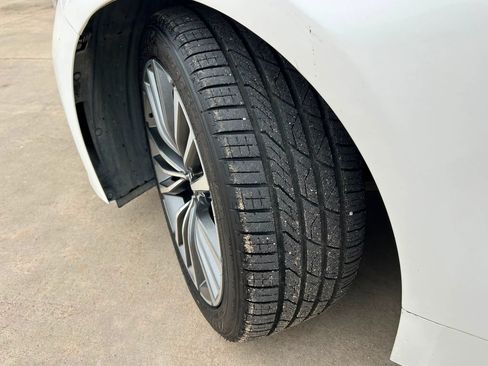 Used 2018 Kia Stinger Premium RWD image 29
