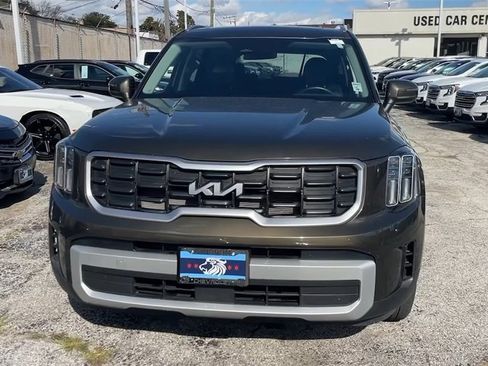 Used 2025 Kia Telluride S image 7
