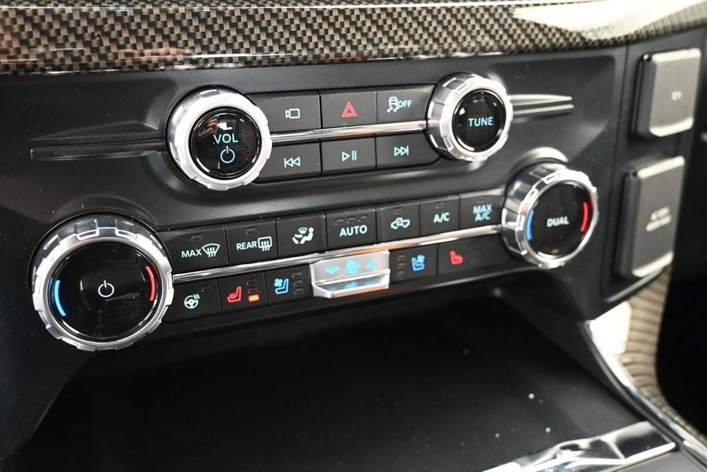 Used 2025 Ford F150 Lariat w/ Equipment Group 502A High AWD/4WD image 23