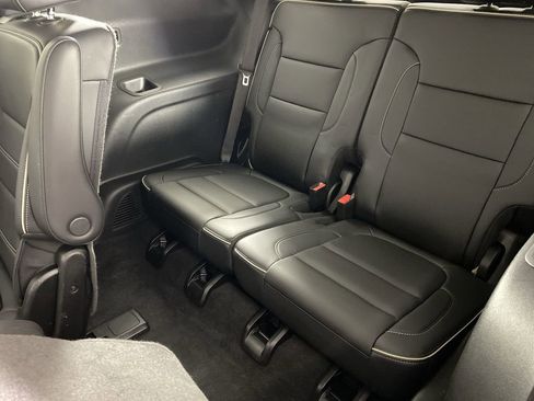 Certified 2023 GMC Acadia Denali w/ Black Diamond Edition image 26