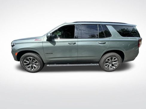 Used 2023 Chevrolet Tahoe Z71 w/ Luxury Package AWD/4WD image 2