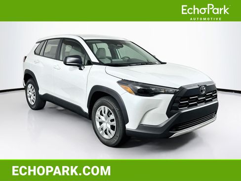 Used 2026 Toyota Corolla Cross L FWD image 1