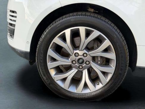 Used 2018 Land Rover Range Rover Long Wheelbase Supercharged image 34
