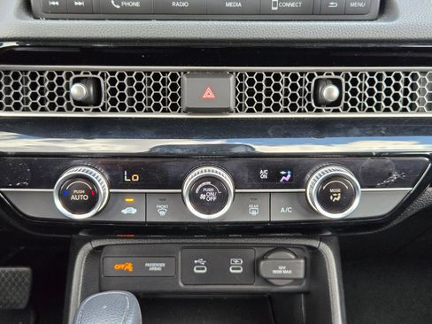 Used 2025 Honda Civic LX image 18