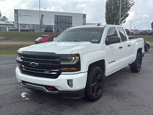 Used 2018 Chevrolet Silverado 1500 LT w/ Redline Edition image 14