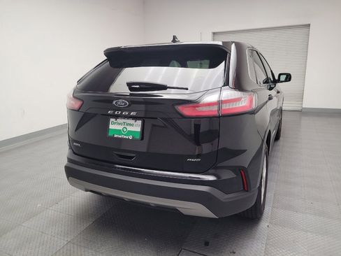 Used 2023 Ford Edge SEL image 7