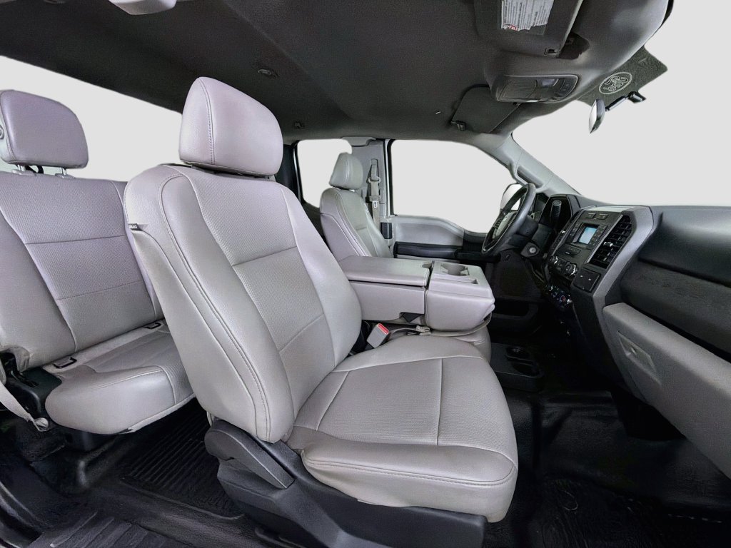 Used 2017 Ford F250 XL w/ Power Equipment Group AWD/4WD image 27