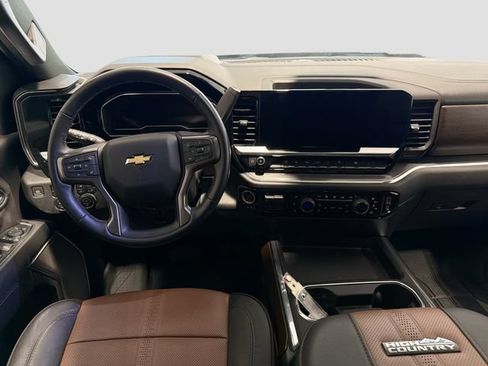 Used 2025 Chevrolet Silverado 3500 High Country w/ High Country Premium Package AWD/4WD image 20