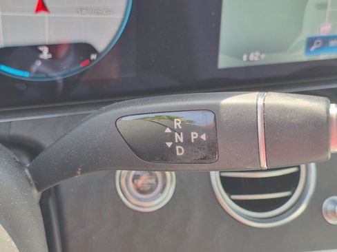 Used 2021 Mercedes-Benz E 350 Sedan image 6