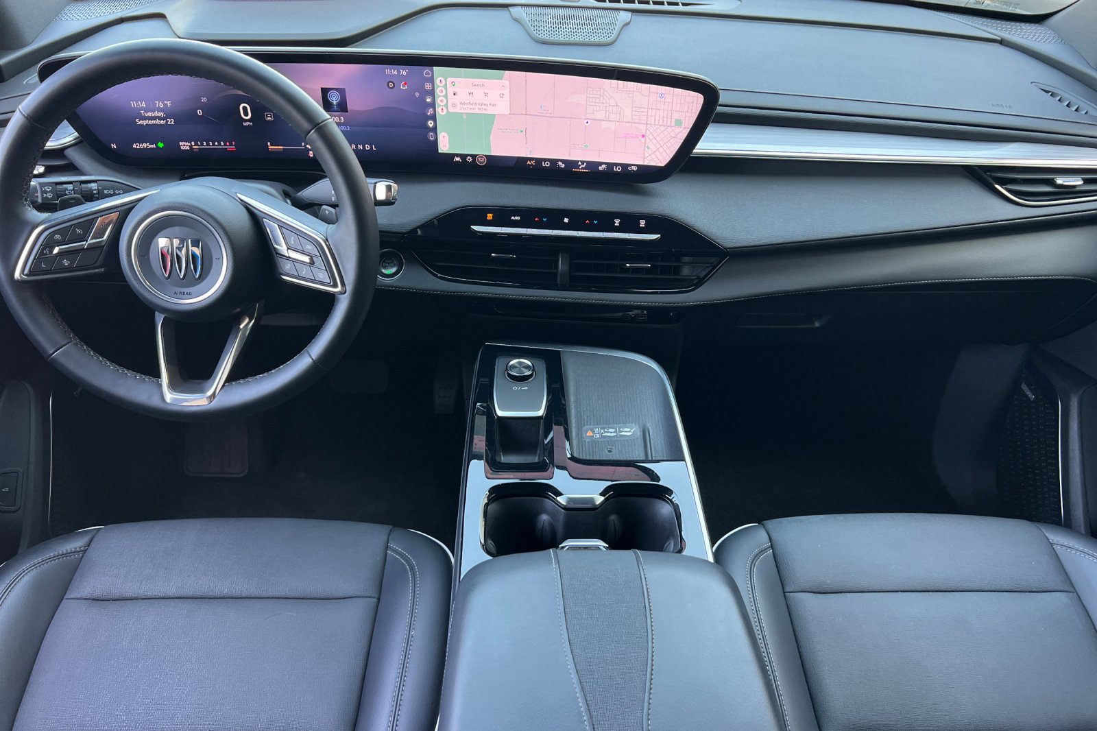Used 2025 Buick Enclave Preferred FWD image 18
