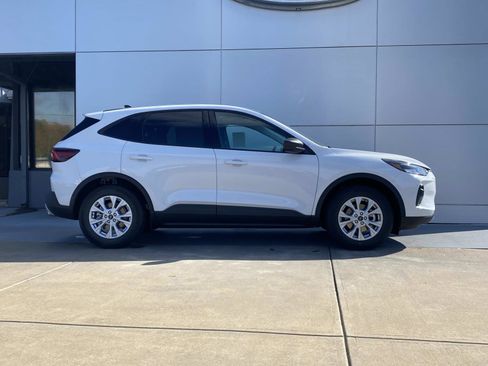 New 2026 Ford Escape Active w/ Active Premium Tech Pack image 3