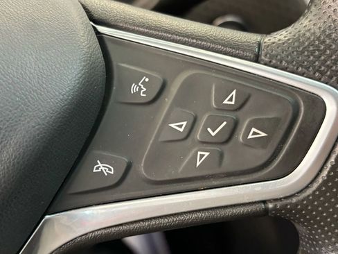 Used 2022 Chevrolet Malibu LT FWD image 45