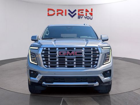 New 2026 GMC Yukon Denali w/ Denali Reserve Package image 8