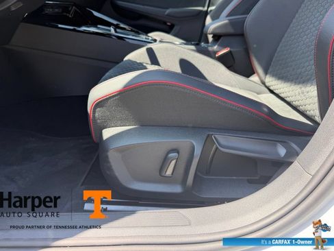 Used 2025 Volkswagen GTI SE FWD image 18