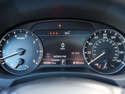 Used 2023 INFINITI QX55 Luxe w/ Cargo Package image 26