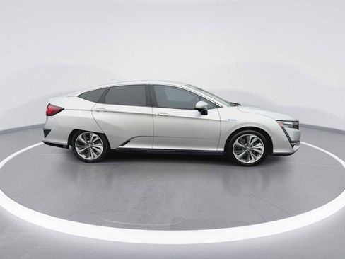 Used 2018 Honda Clarity Touring image 9