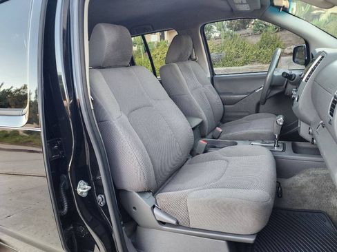 Used 2017 Nissan Frontier SV RWD image 21