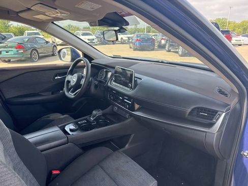 Used 2023 Nissan Rogue SV AWD/4WD image 18