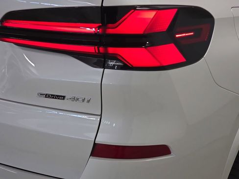 New 2026 BMW X5 sDrive40i w/ M Sport Package image 21