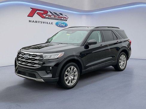 New 2026 Ford Explorer Active w/ Active Comfort Package AWD/4WD image 1