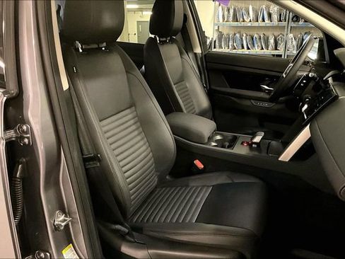 Certified 2025 Land Rover Discovery Sport S image 6
