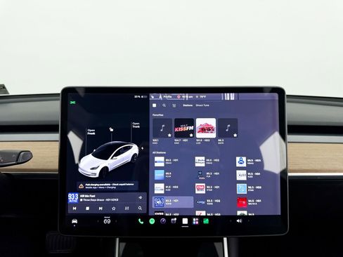 Used 2020 Tesla Model 3 Standard Range Plus RWD image 5