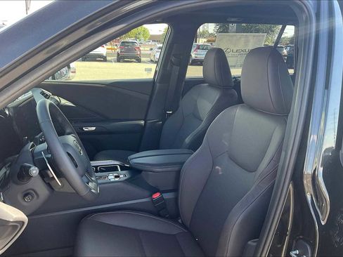 New 2026 Lexus TX 350 AWD image 9