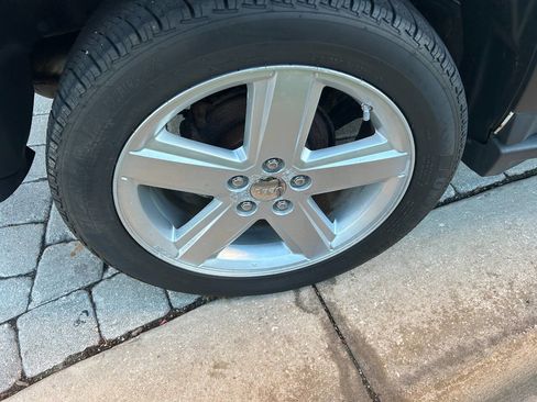 Used 2011 Jeep Compass Limited w/ Sun/Sound Group image 24