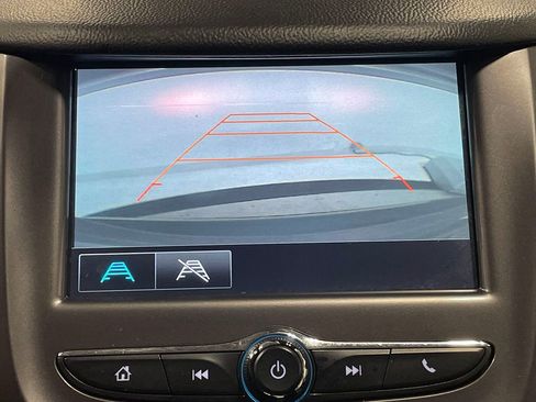 Used 2018 Chevrolet Cruze LT w/ Convenience Package FWD image 4