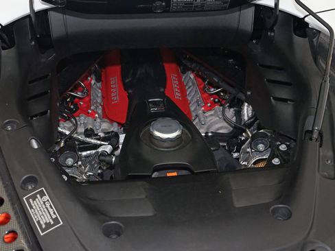 Used 2025 Ferrari SF90 Spider AWD/4WD image 38