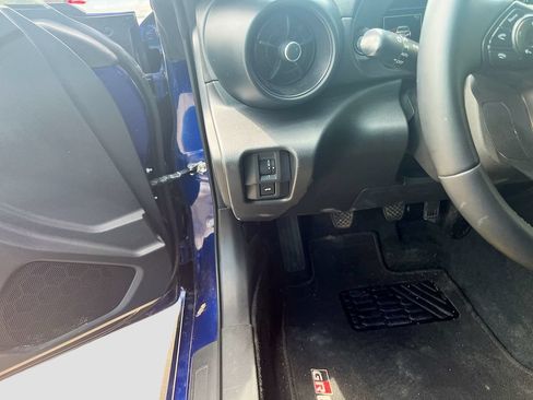 Used 2025 Toyota GR86 RWD image 10