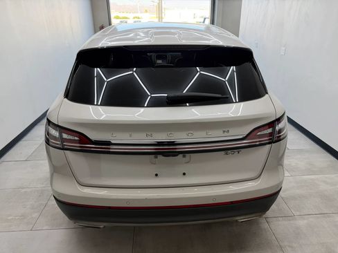 Used 2020 Lincoln Nautilus FWD w/ Equipment Group 101A image 7