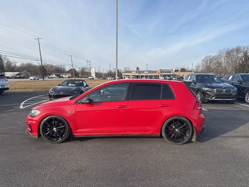 Used 2019 Volkswagen Golf R 4-Door image 4