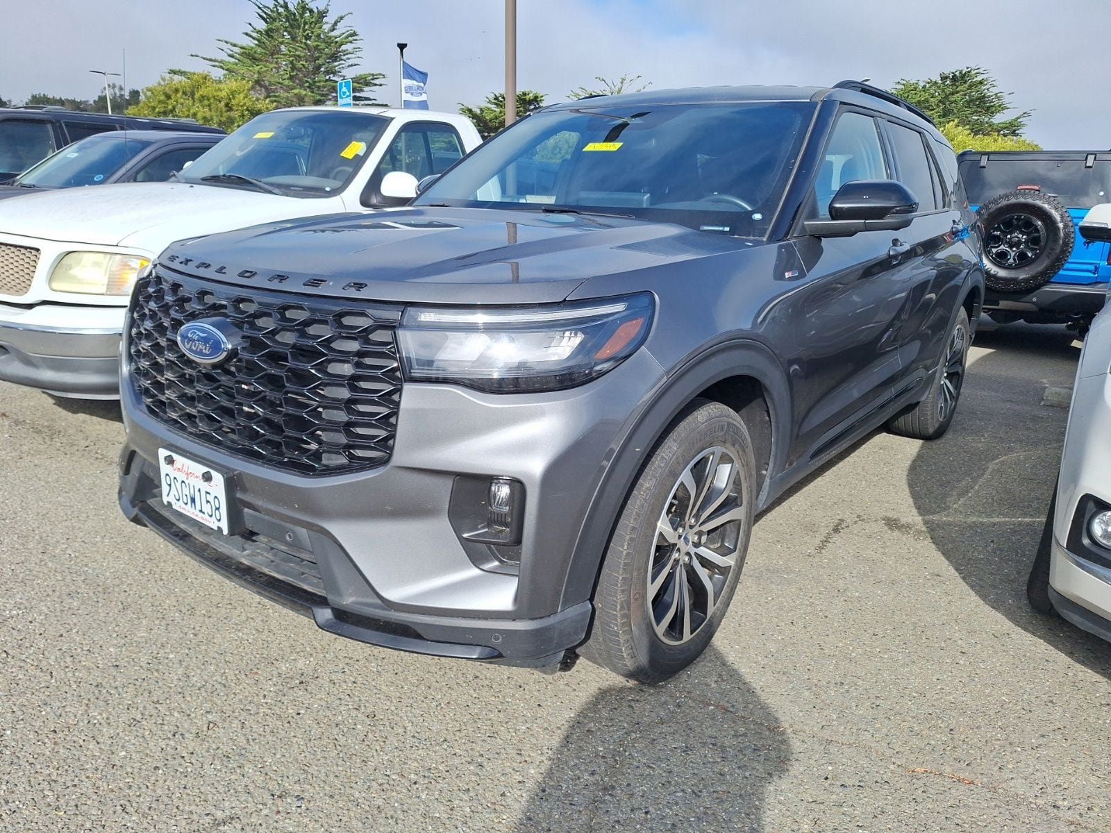 Used 2025 Ford Explorer ST-Line AWD/4WD image 6