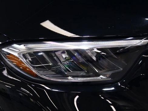 Certified 2026 Mercedes-Benz GLC 300 4MATIC image 10