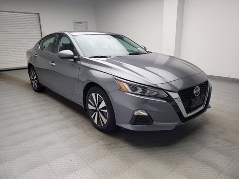 Used 2021 Nissan Altima 2.5 SV AWD/4WD image 13