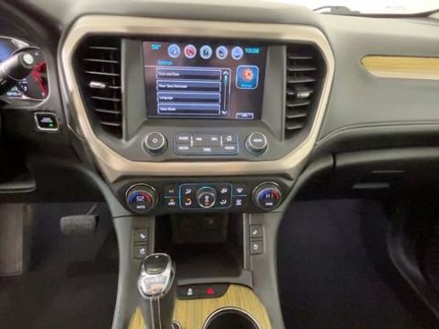 Used 2018 GMC Acadia Denali w/ Technology Package AWD/4WD image 33
