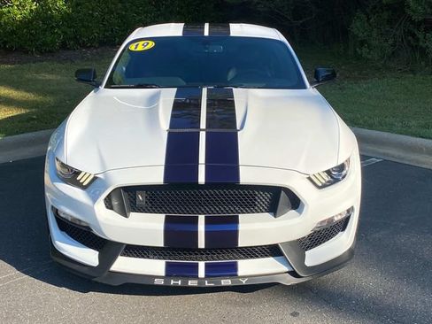 Used 2019 Ford Mustang Shelby GT350 w/ Technology Package RWD image 2