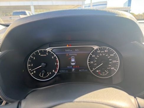 Used 2024 Nissan Altima 2.5 SV image 20