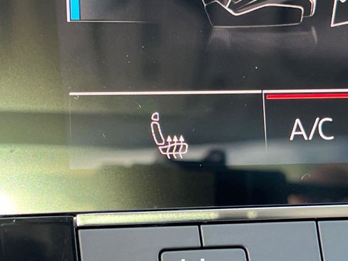 Certified 2025 Audi Q7 3.0T Premium w/ Convenience Package image 32