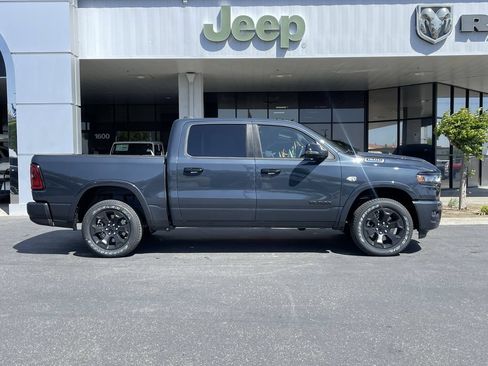 New 2026 RAM 1500 Big Horn AWD/4WD image 8