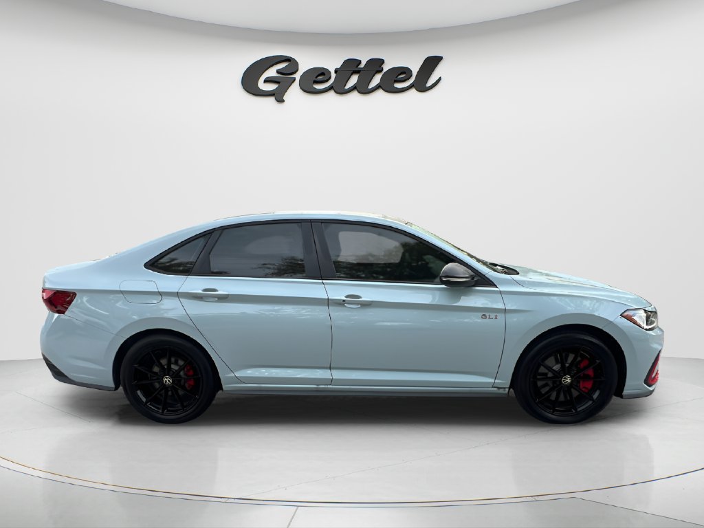 Used 2026 Volkswagen Jetta GLI Autobahn FWD image 4