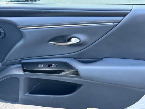 Used 2022 Lexus ES 350 w/ Premium Package image 29