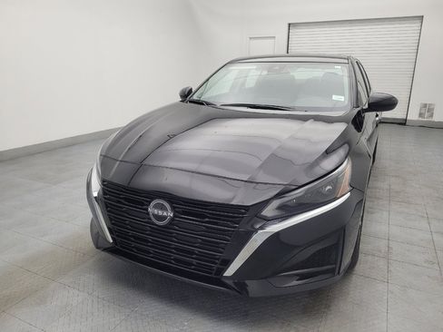 Used 2023 Nissan Altima 2.5 SV image 15